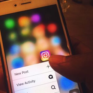 how to make instagram account private